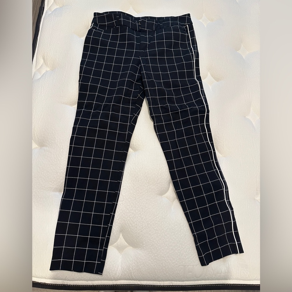 Old Navy Women Pixie Ankle Dress Pants